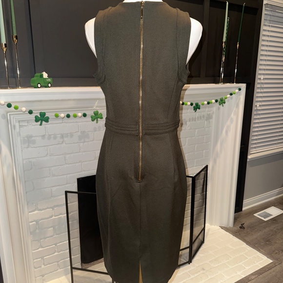 WHBM Green Sleeveless Dress - Never Been Worn - Picture 2 of 3
